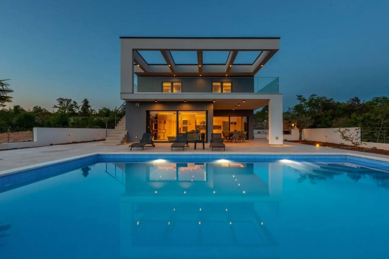 Luxury Villa Quadra Pinezici